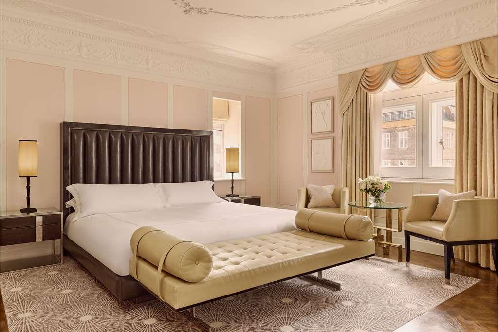 The Connaught, Maybourne London Bilik gambar